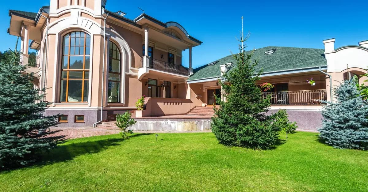 Best Luxury Vacation Homes to Invest In