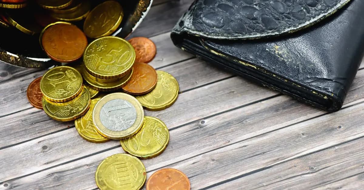 Wealthy vs Poor Mindset: Avoid Buying Mistakes